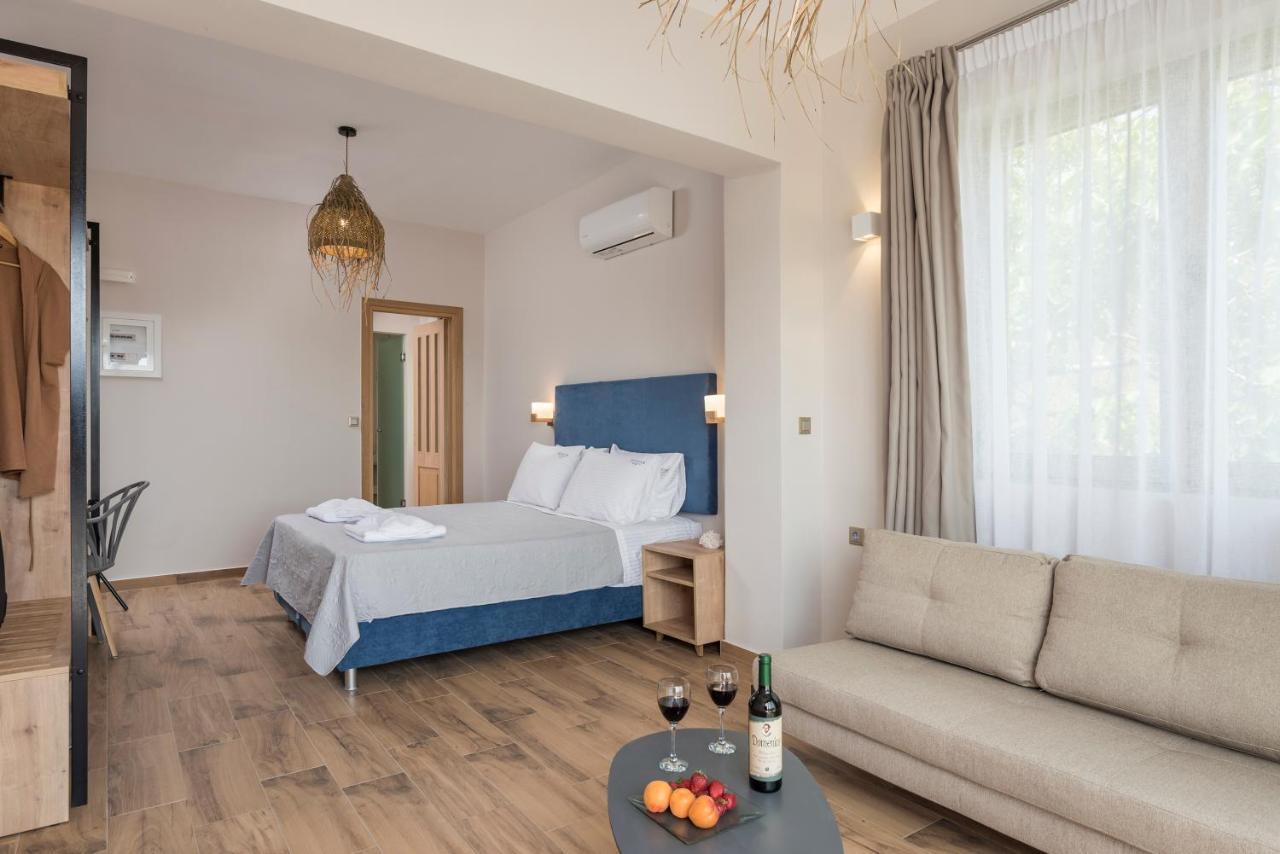 Aequor Luxury Rooms & Apartments Kato Daratso Exterior photo
